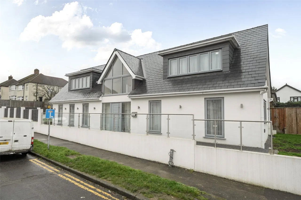 4 bed house for sale — Manse Way, BR8