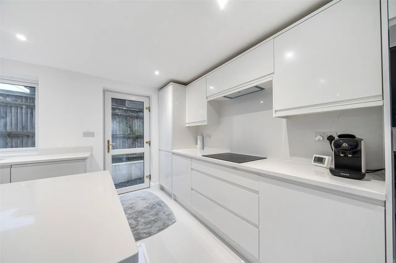 Manse Way, BR8, photo 12