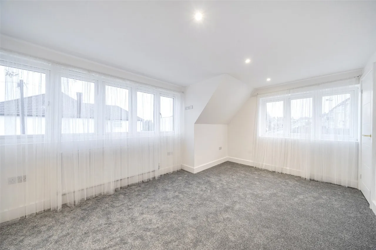 Manse Way, BR8, photo 27