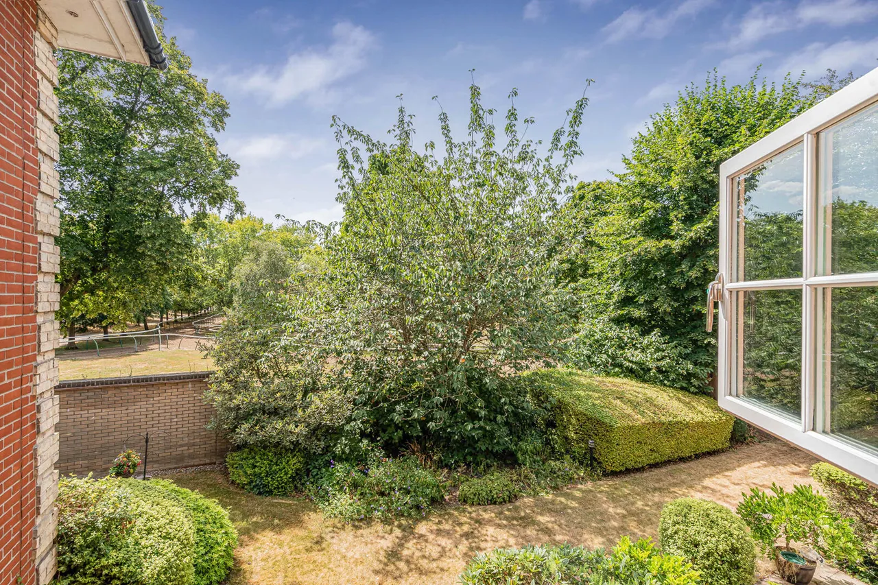 Bury Road, Newmarket, CB8, photo 13