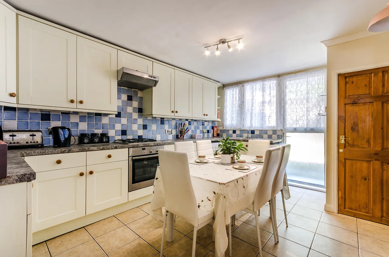 Flat 9, 62 Finborough Road, London, photo 4