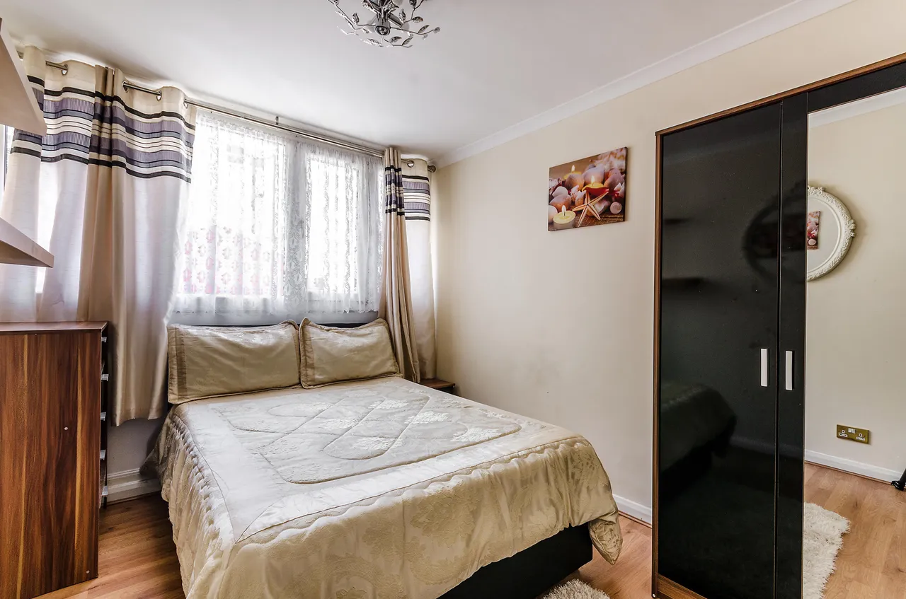 Flat 9, 62 Finborough Road, London, photo 6