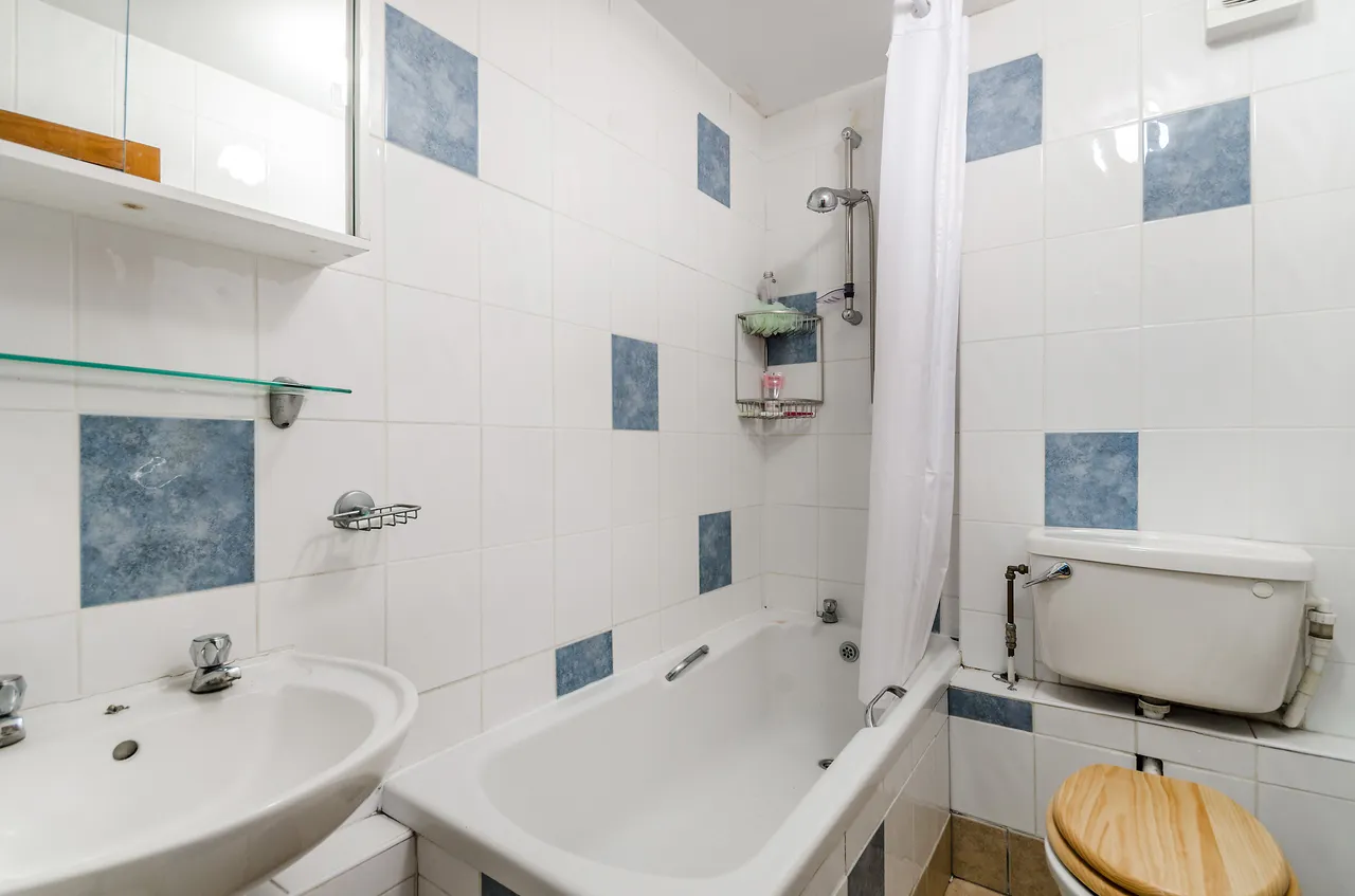 Flat 9, 62 Finborough Road, London, photo 10
