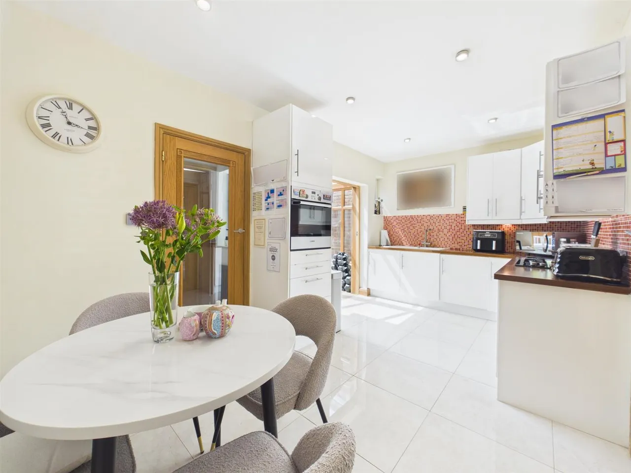 Seaton Gardens, Ruislip, HA4 0AX, photo 4