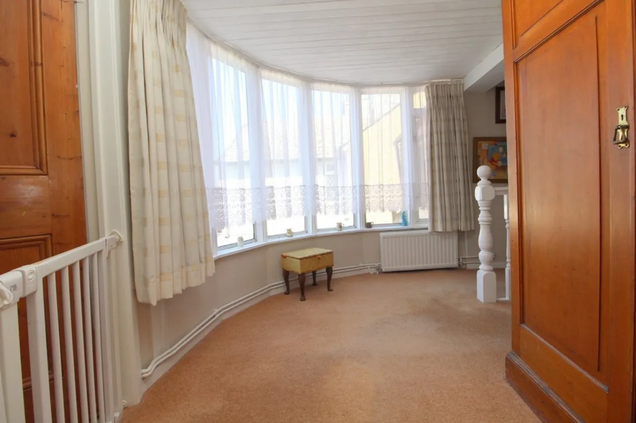 Springfield Road, Ashford, TW15, photo 22