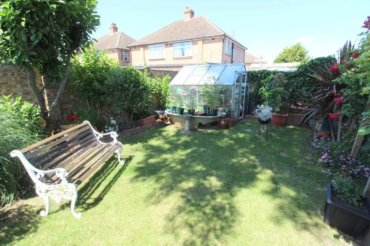Springfield Road, Ashford, TW15, photo 20