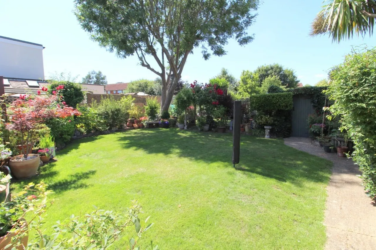 Springfield Road, Ashford, TW15, photo 19
