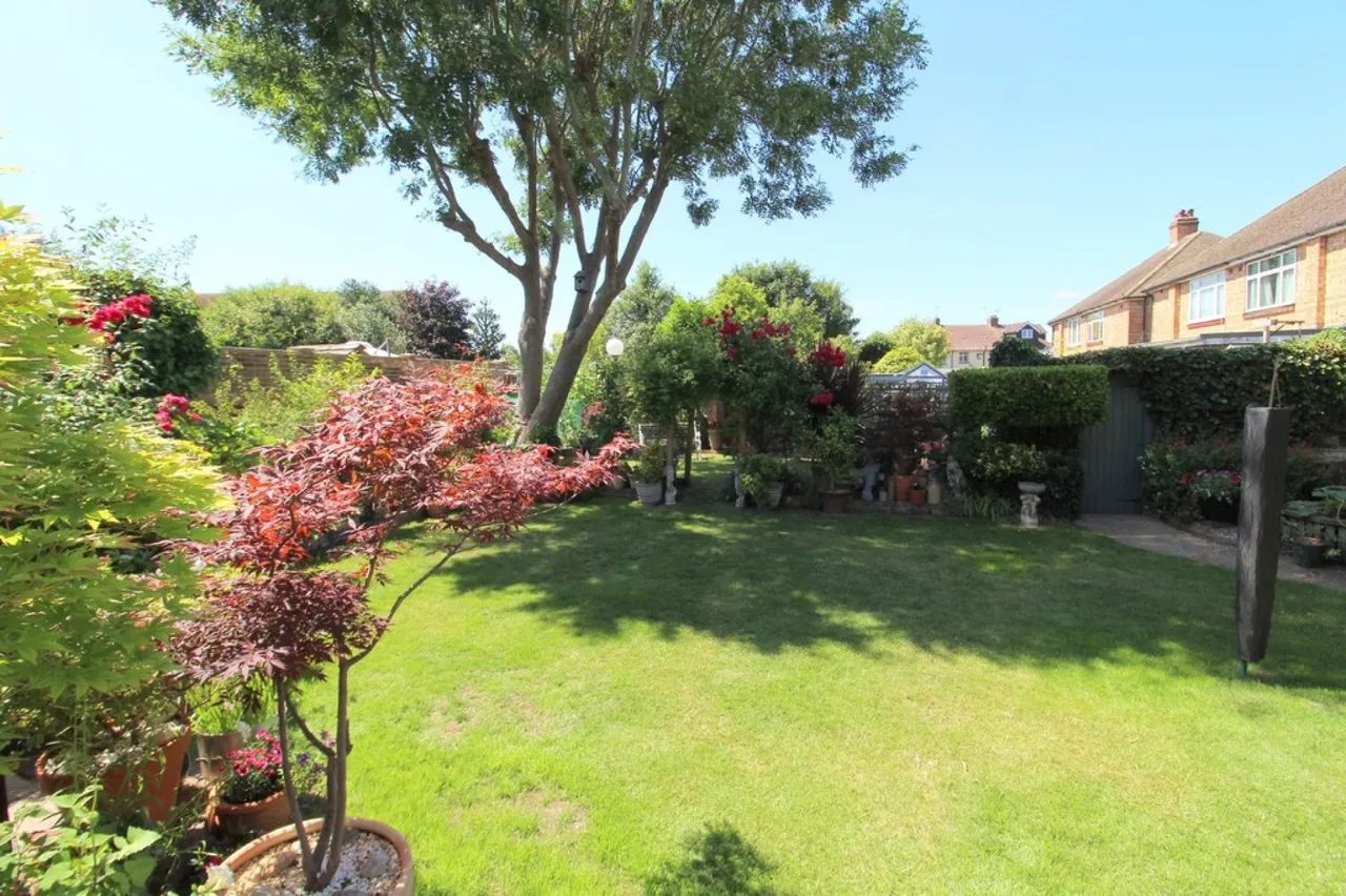 Springfield Road, Ashford, TW15, photo 11