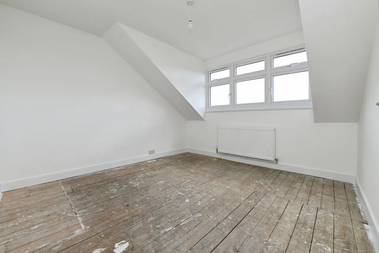 Eastern Road, RAYLEIGH, Essex, SS6, photo 11
