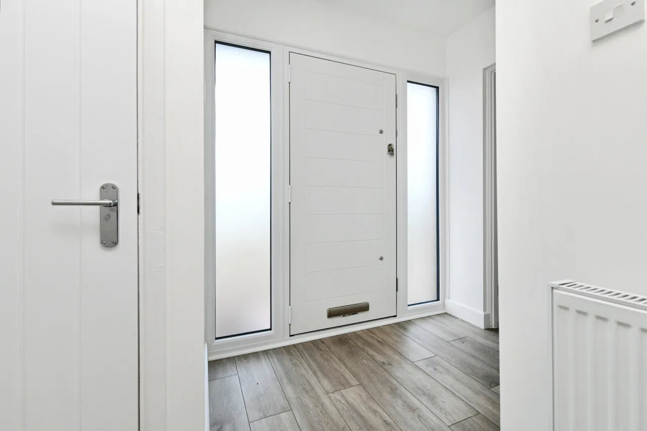 Eastern Road, RAYLEIGH, Essex, SS6, photo 9