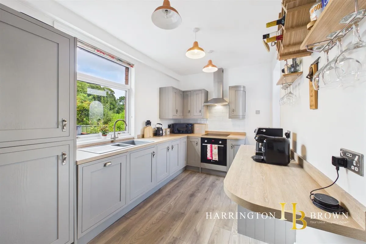 Benfieldside Road, Shotley Bridge, photo 7