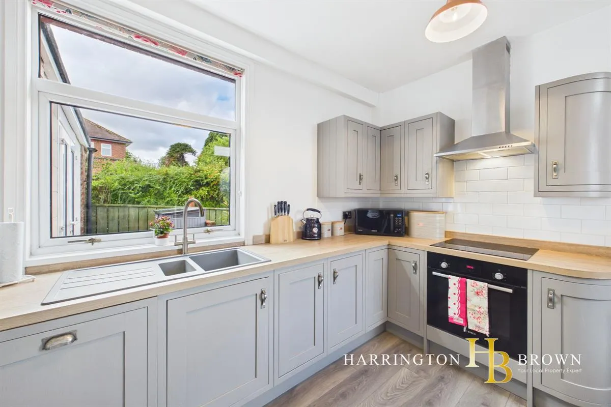 Benfieldside Road, Shotley Bridge, photo 4