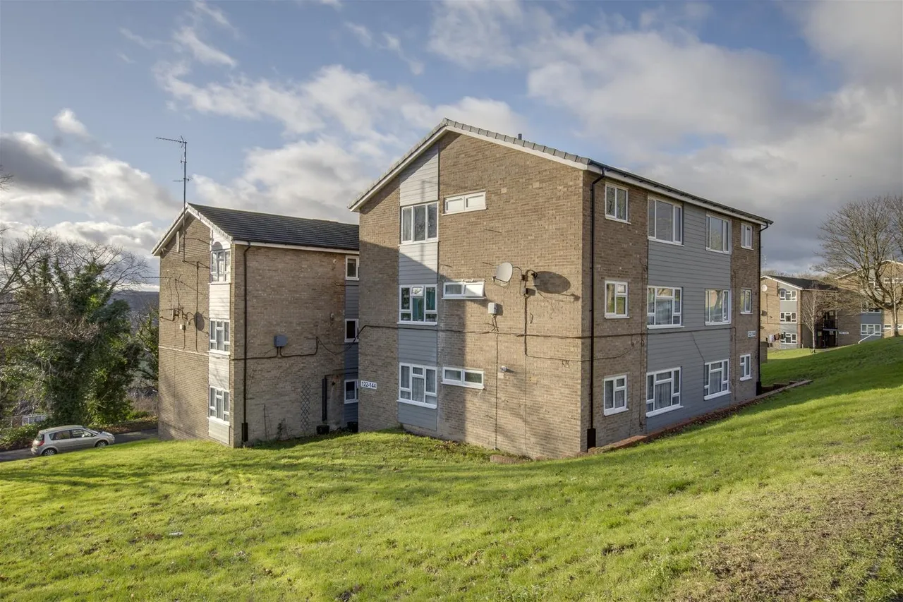 1 bed flat for sale, The Pastures, High Wycombe, HP13
