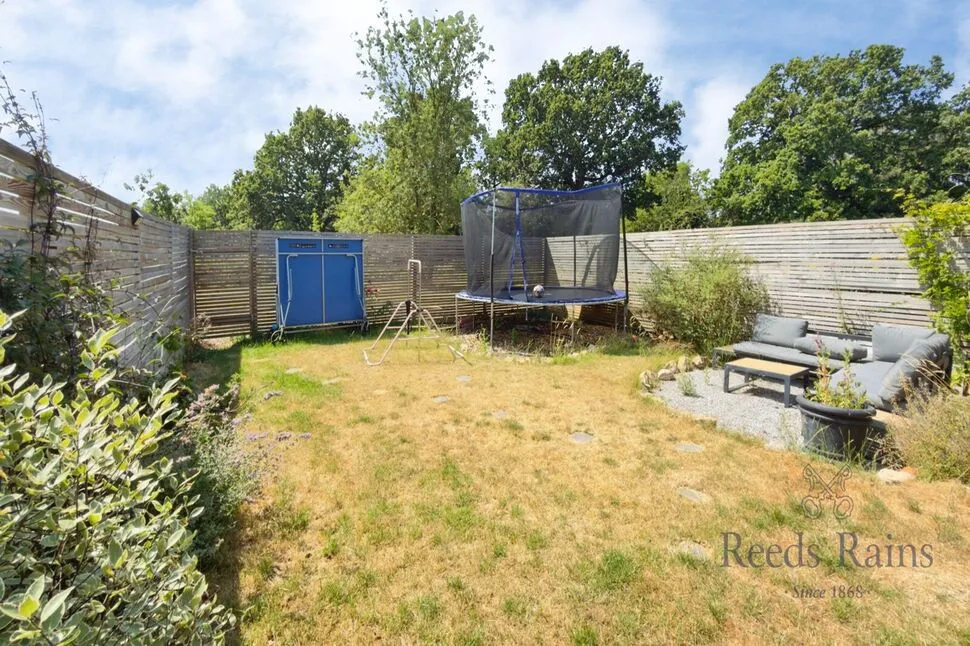 Park Lane, Barlow, YO8, photo 6