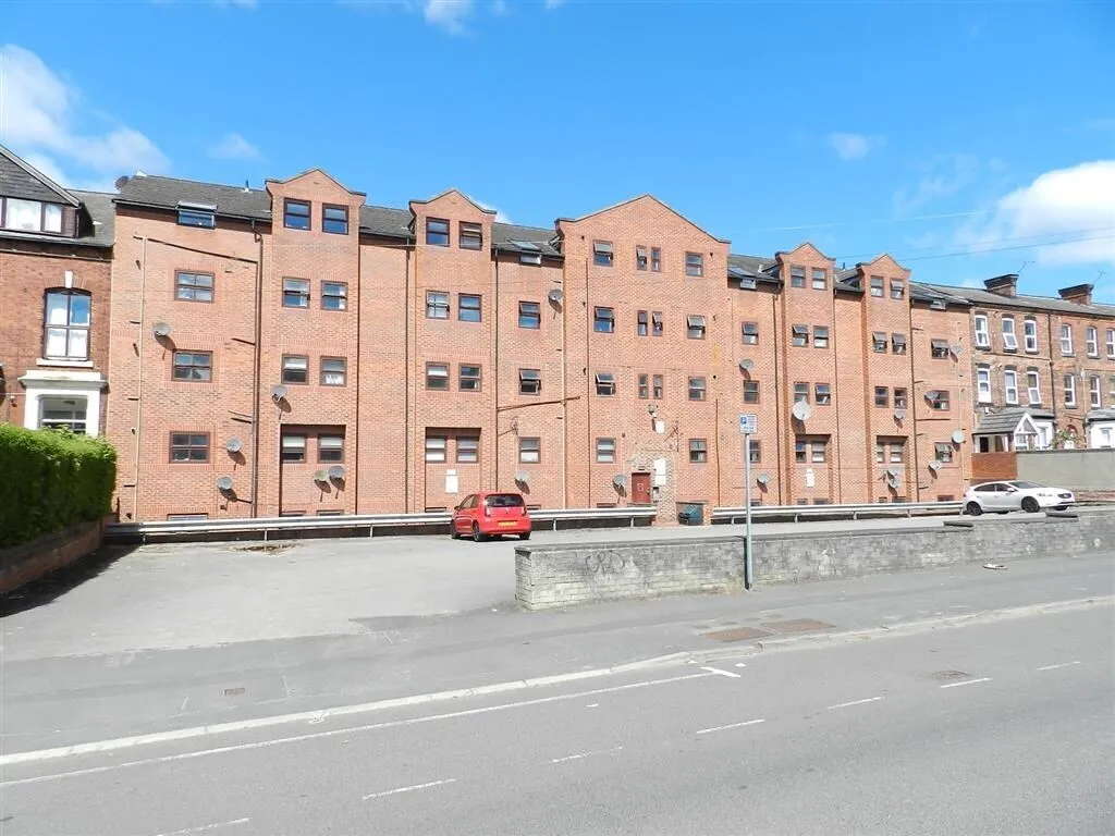 3 bed flat to rent, Belle Vue Road, Leeds, LS3