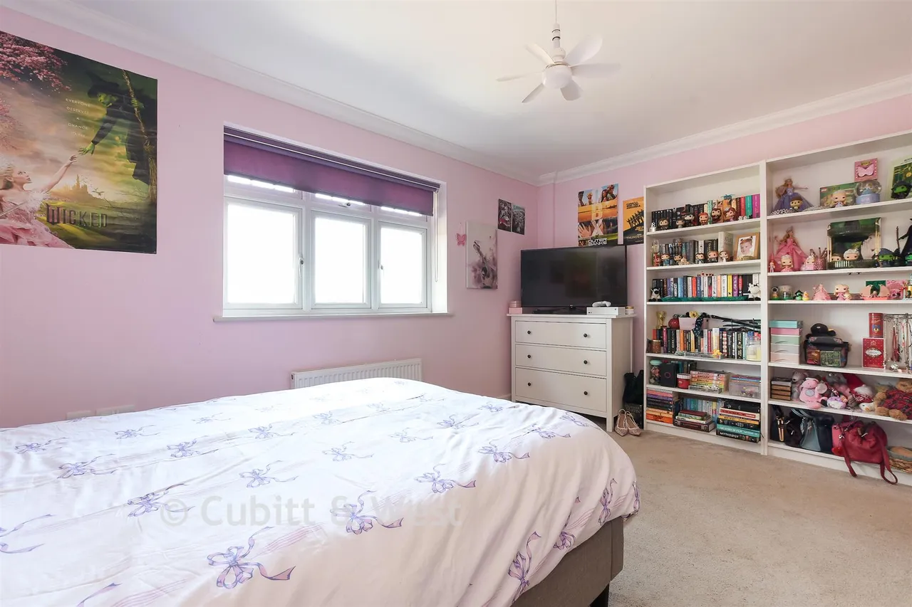 Tupwood Gardens, Caterham, CR3, photo 16