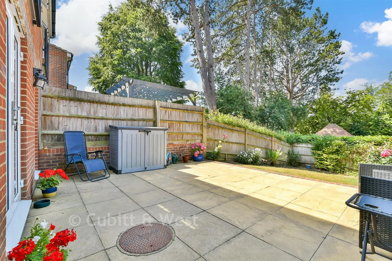 Tupwood Gardens, Caterham, CR3, photo 20