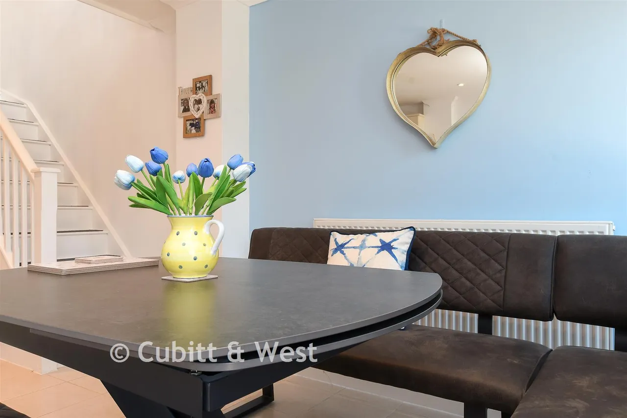 Tupwood Gardens, Caterham, CR3, photo 9