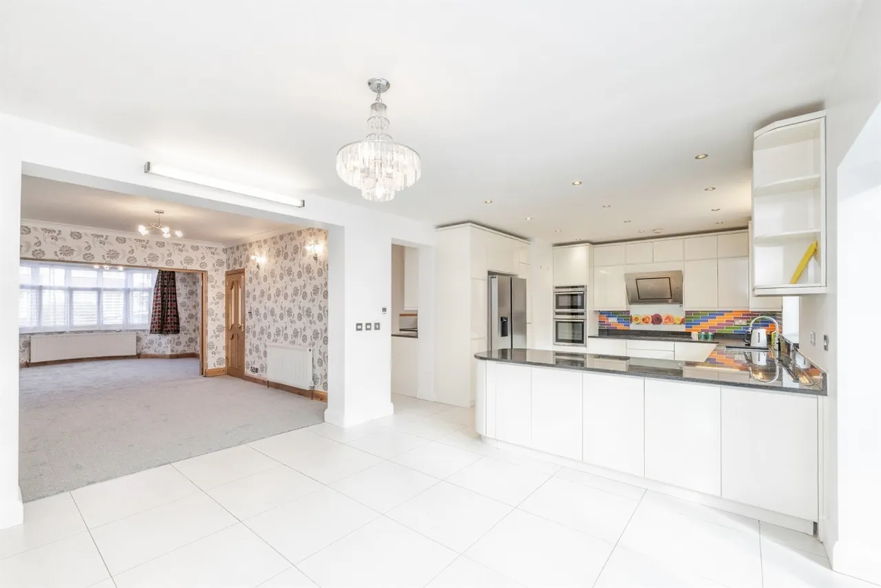 Swiss Avenue, Watford, WD18, photo 5