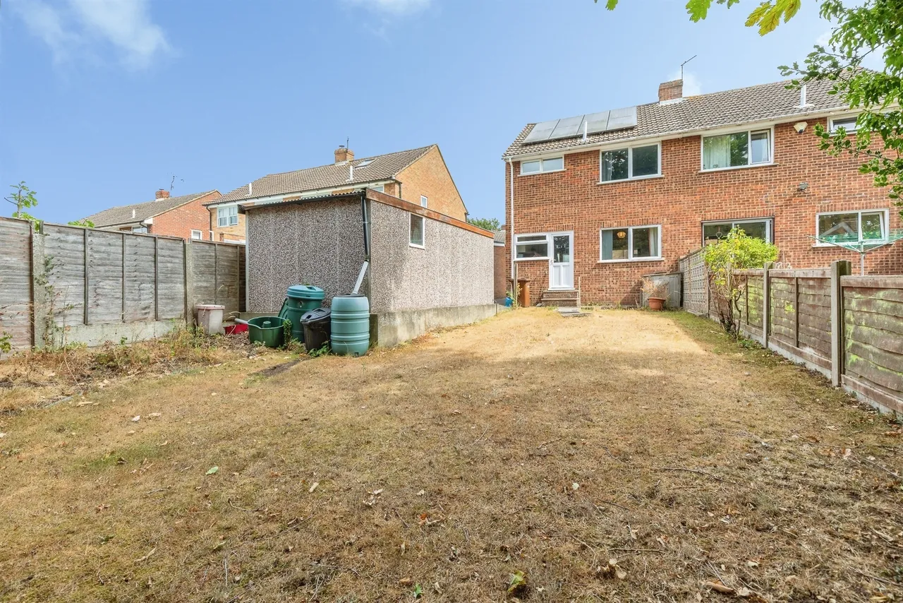 Norman Close, Wigmore, ME8, photo 3