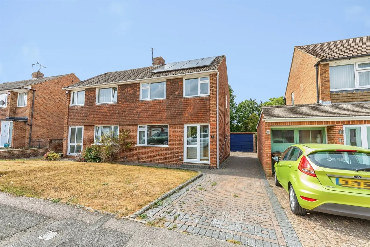 3 bed house for sale, Norman Close, Wigmore, ME8