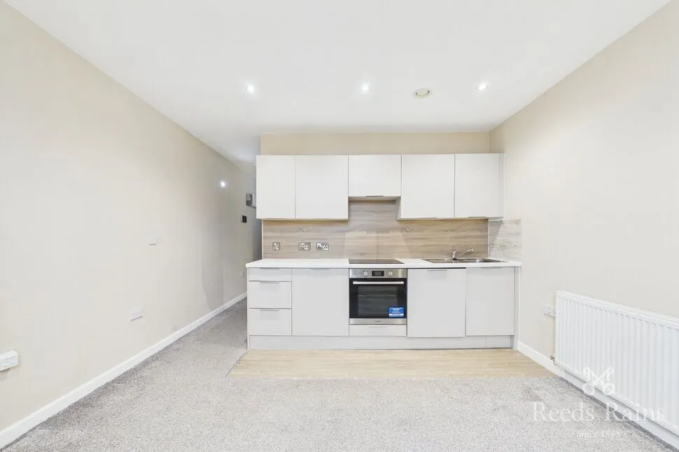 St. Thomas's Road, Chorley, PR7, photo 4