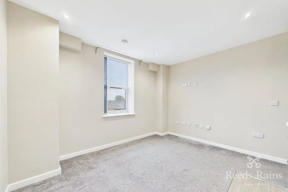 St. Thomas's Road, Chorley, PR7, photo 5