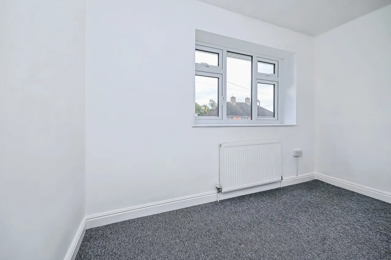 Foxearth Avenue, Clifton, NG11, photo 13