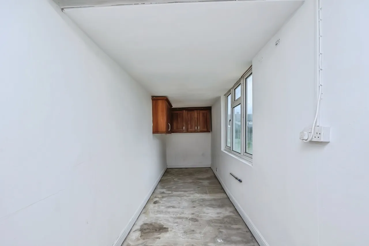 Foxearth Avenue, Clifton, NG11, photo 8