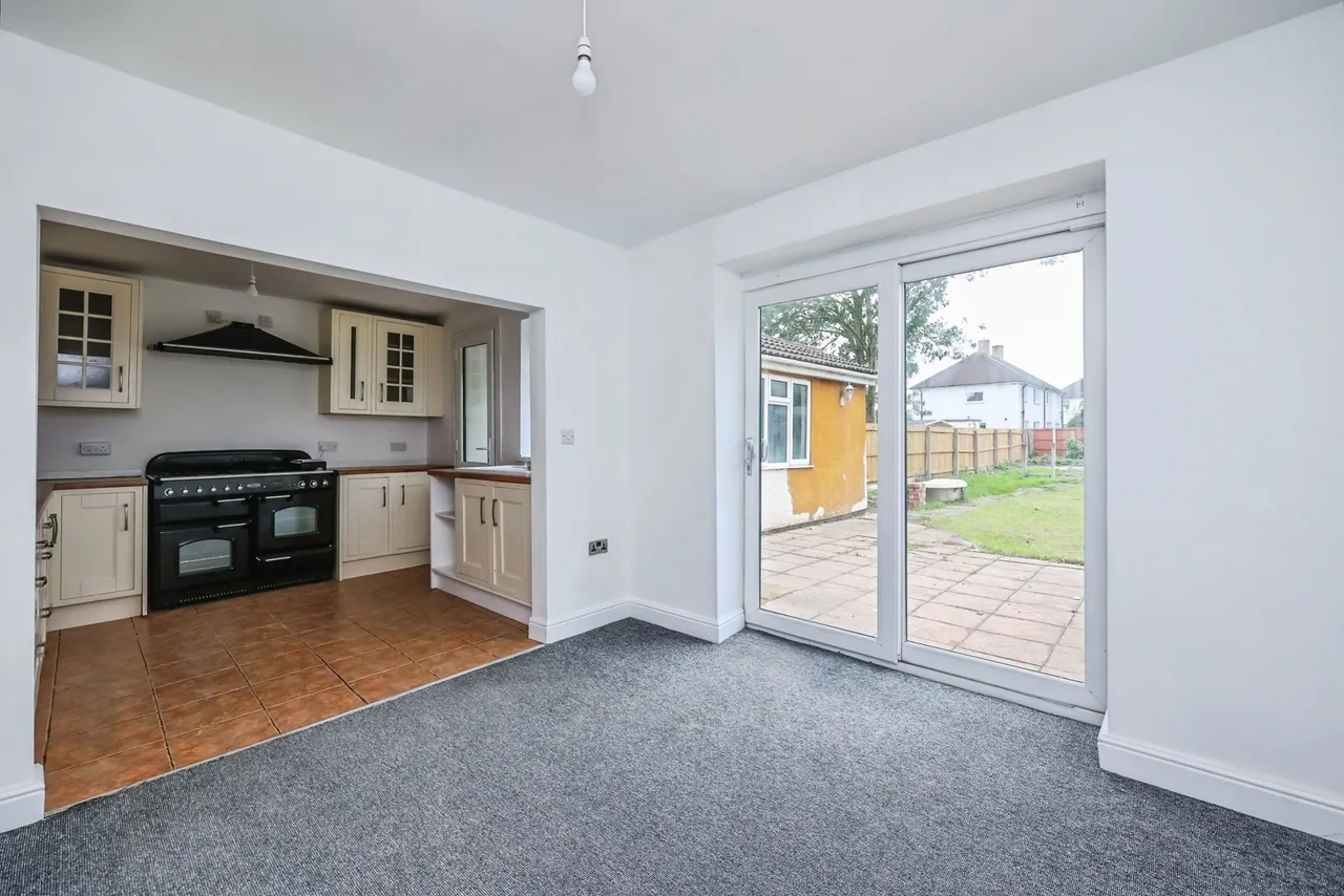 Foxearth Avenue, Clifton, NG11, photo 5