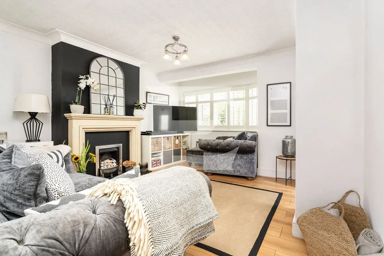 Grants Close, Mill Hill, NW7, photo 5