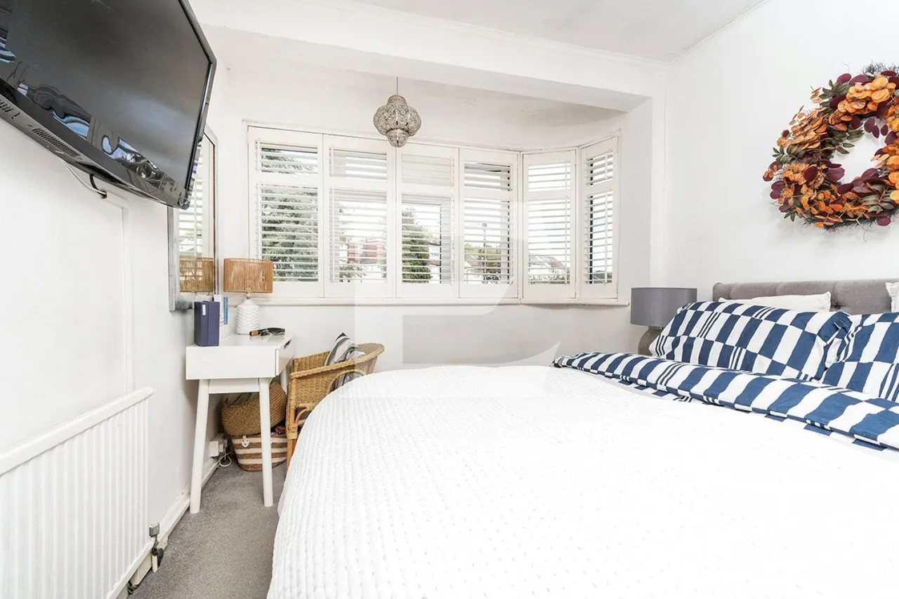 Grants Close, Mill Hill, NW7, photo 7