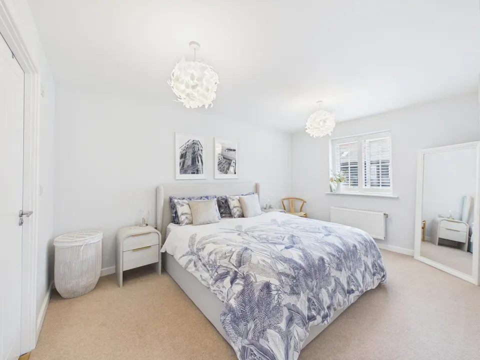 Palmer Avenue, Broadbridge Heath, photo 5