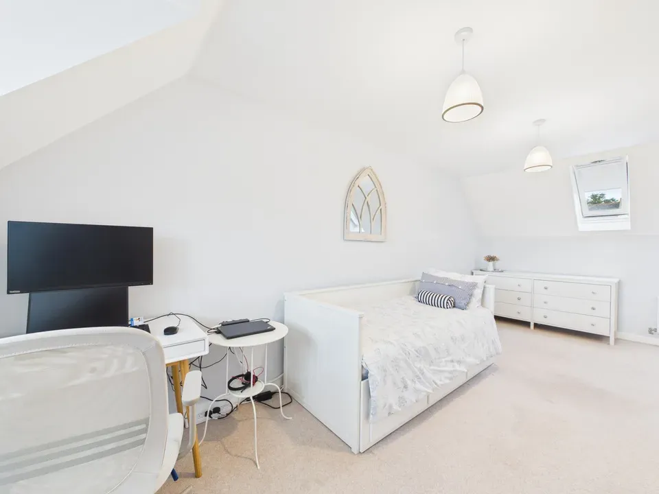 Palmer Avenue, Broadbridge Heath, photo 16
