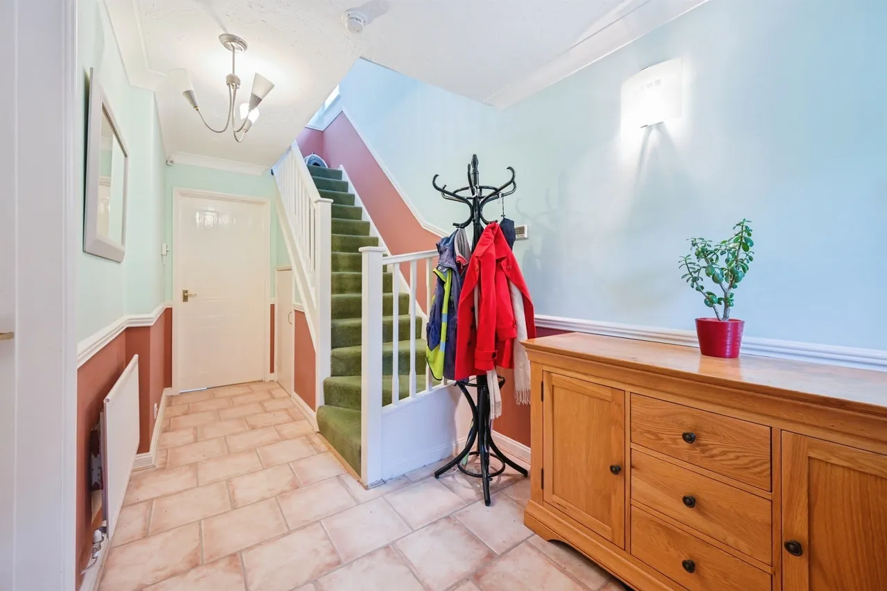 Robin Close, Uttoxeter, photo 9