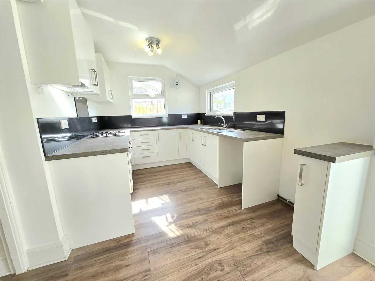 Victoria Road, Bude, EX23, photo 6