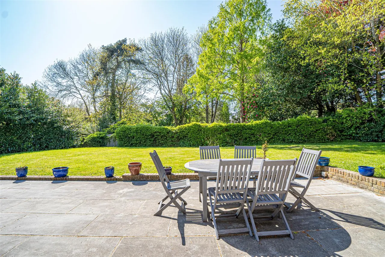 Ridgewood Gardens, Hastings, photo 12