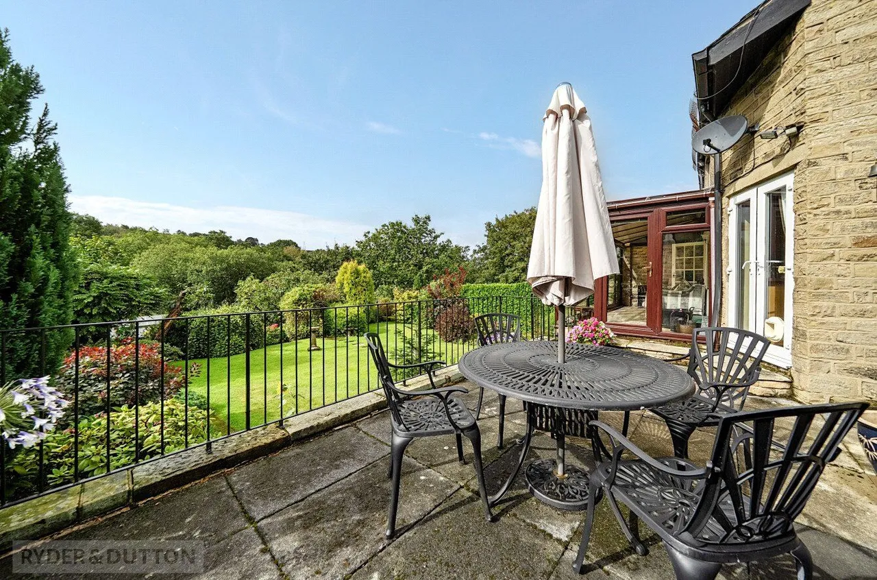 Coombes Lane, Charlesworth, SK13, photo 19