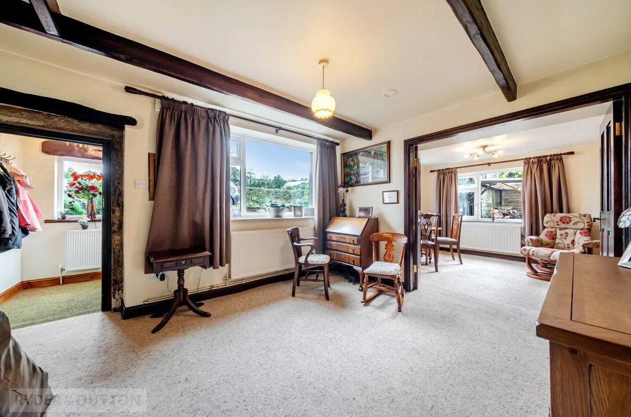 Coombes Lane, Charlesworth, SK13, photo 5
