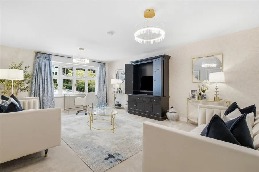 Bakeham Lane, Englefield Green, TW20, photo 7
