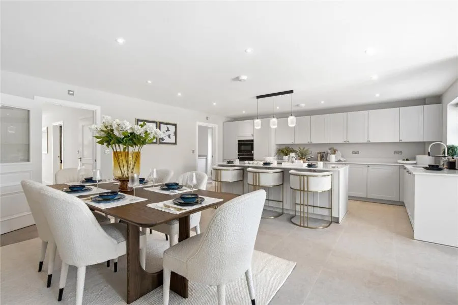 Bakeham Lane, Englefield Green, TW20, photo 5