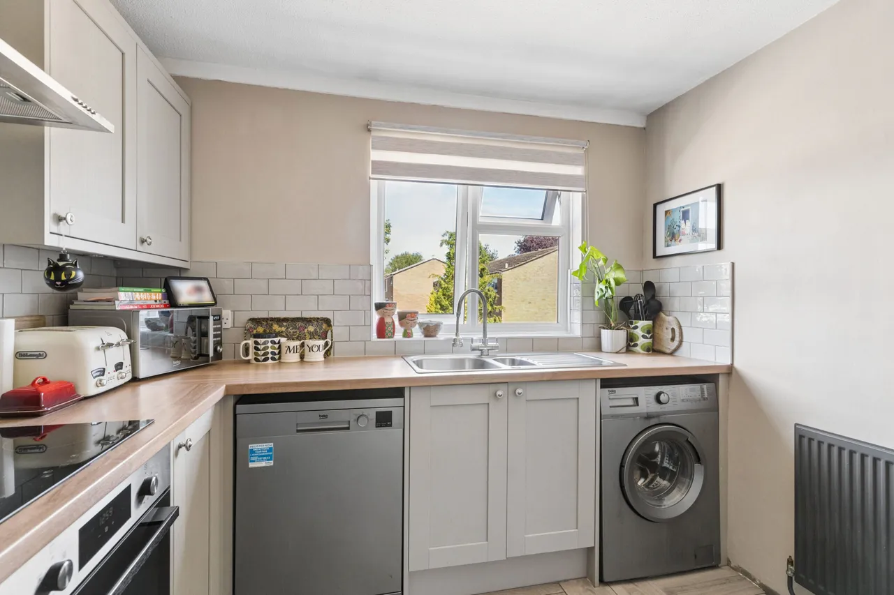 Canterbury Way, Stevenage, SG1 4DJ, photo 6