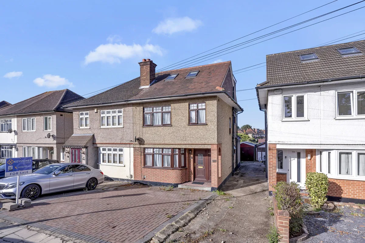 Clockhouse Lane, Romford, RM5, photo 23