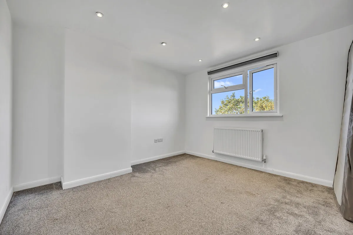 Clockhouse Lane, Romford, RM5, photo 18