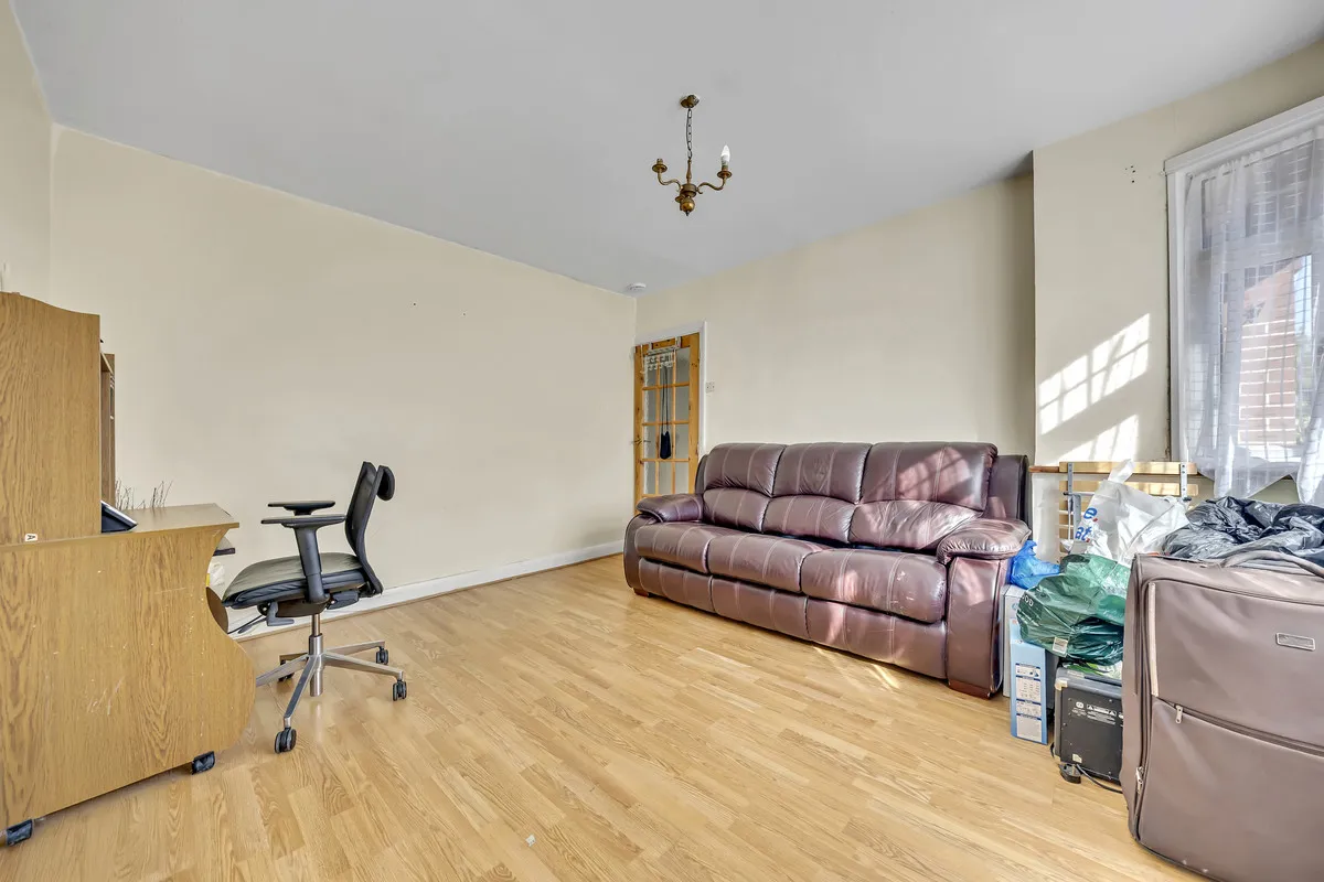 Clockhouse Lane, Romford, RM5, photo 7