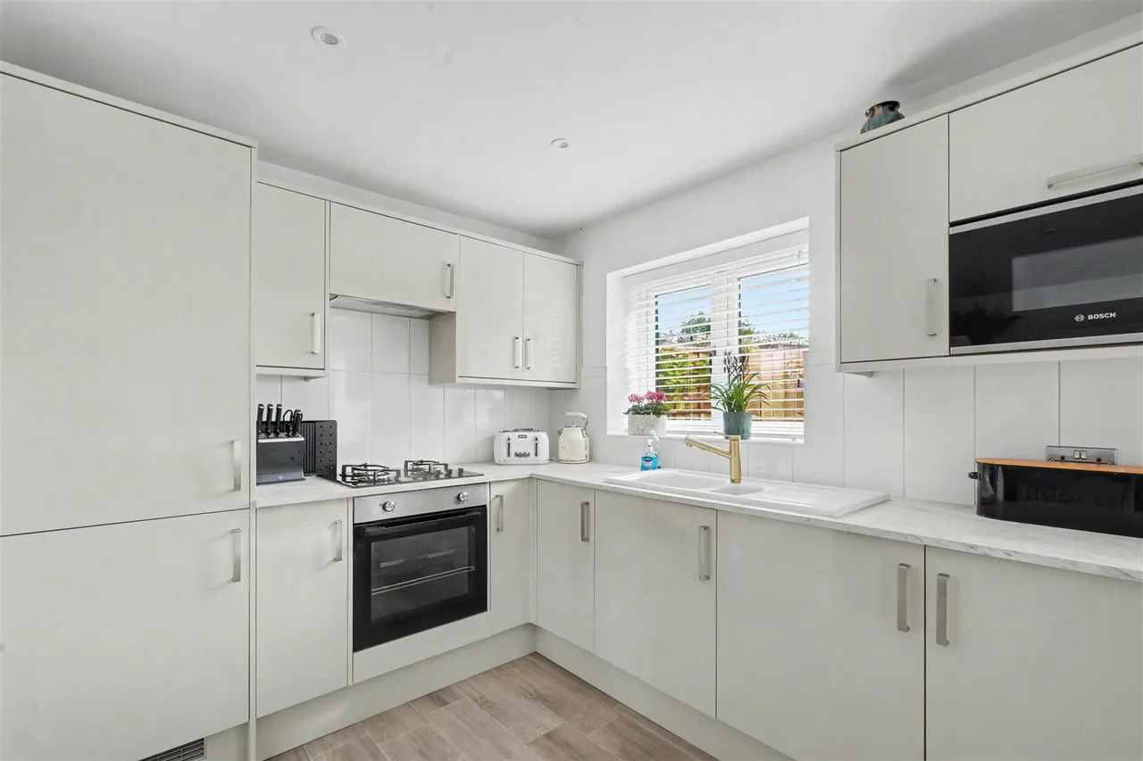 Mannion Crescent, Sawley, NG10, photo 10
