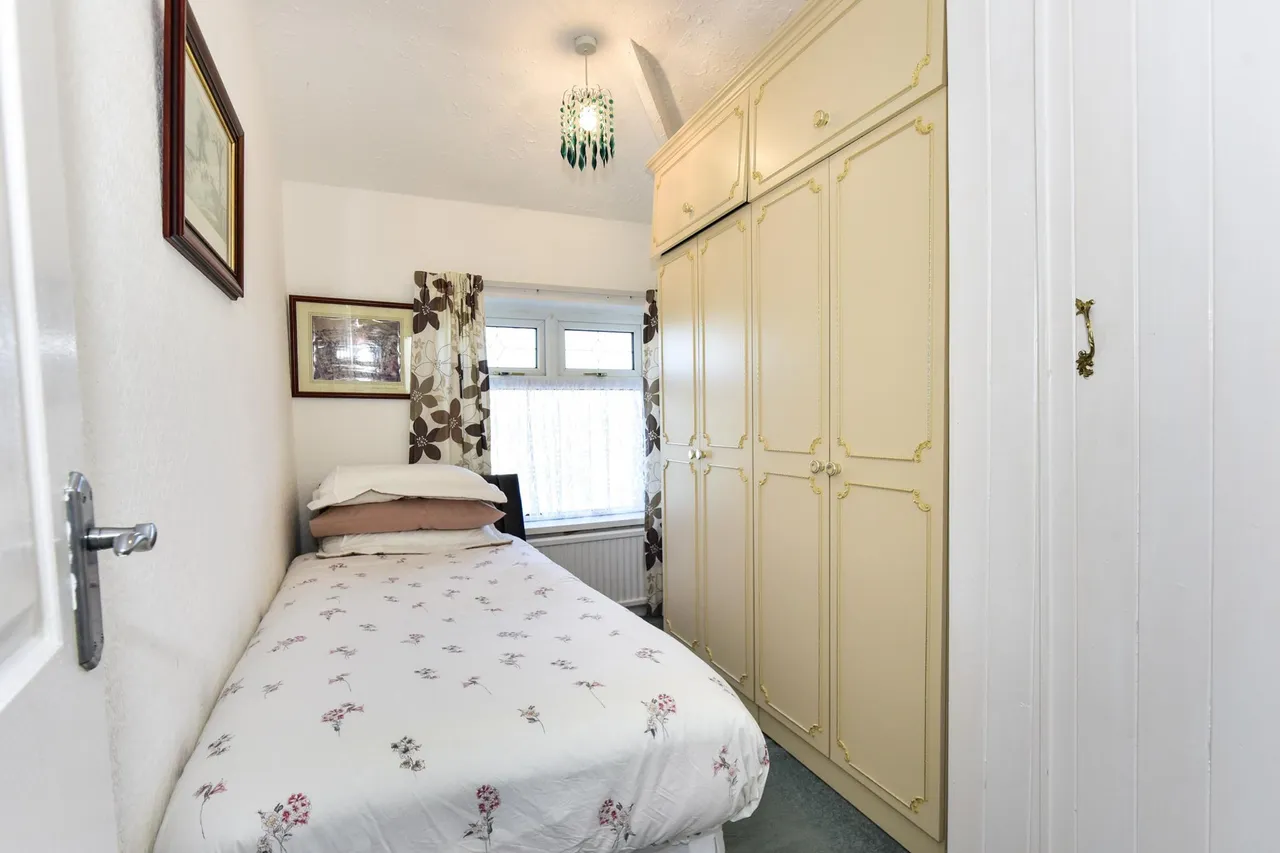 Highfield Road, Greasbrough, S61, photo 17