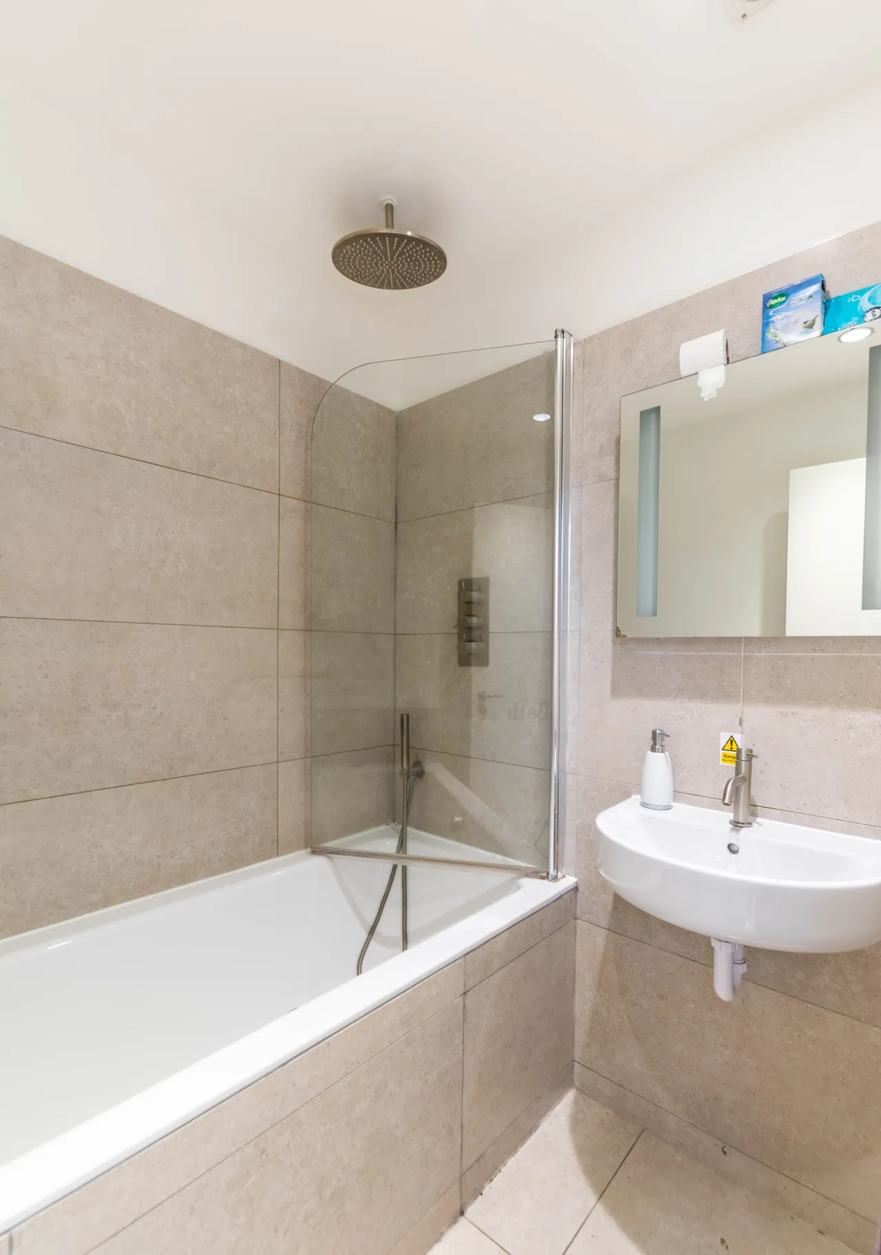 10c Kimmerston House, 1 Udall Street, London, photo 10