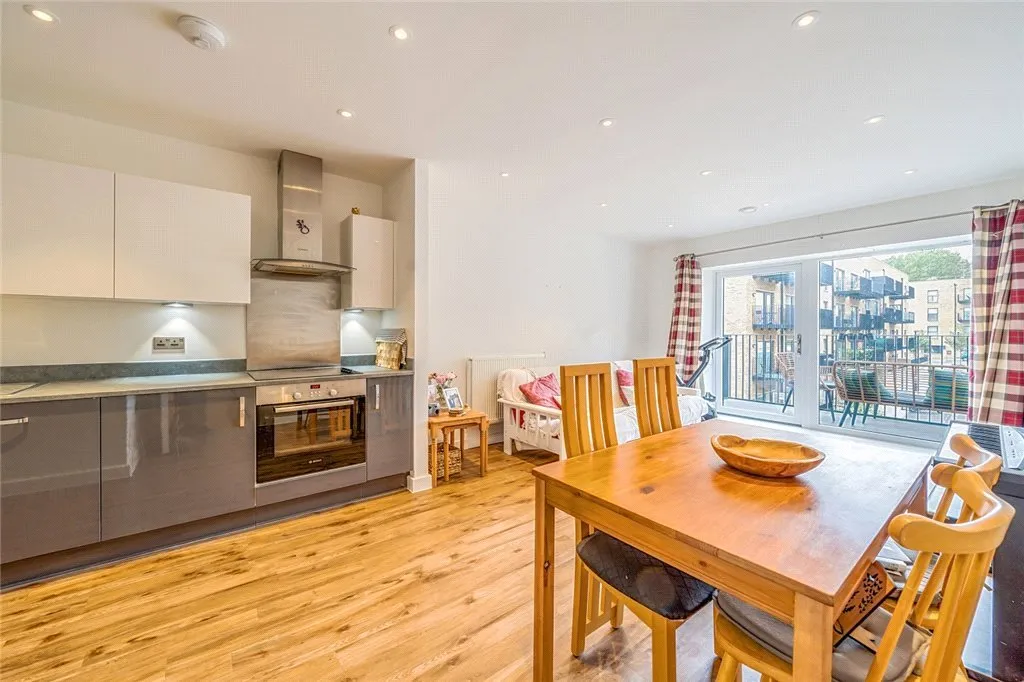 1 bed flat for sale — Rolfe Terrace, SE18