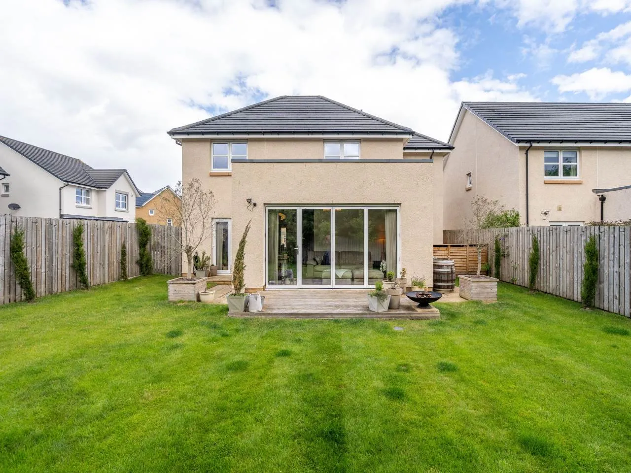 Shiel Hall Circle, Rosewell, EH24 9DE, photo 29